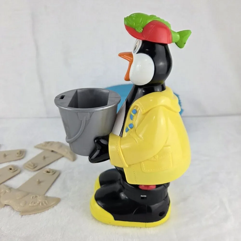 Vintage 2000 MB Penguin Pat's Fishy Business Game Tested Works Incomplete
